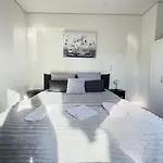 Citystaynms - Direkt Am Bahnhof Und Einkaufszentrum Neumünster