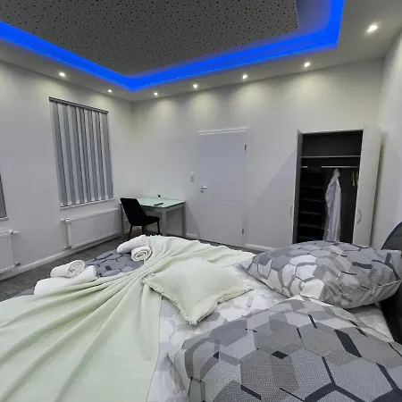 Citygluecknms - Direkt Am Bahnhof Und Einkaufszentrum Guest house *