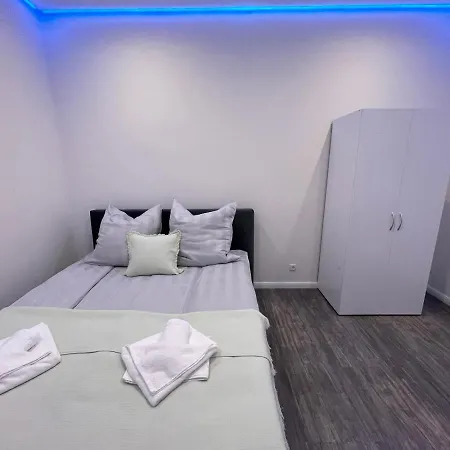 Citygluecknms - Direkt Am Bahnhof Und Einkaufszentrum Guest house *