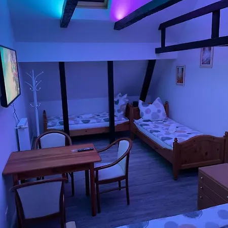 Citygluecknms - Direkt Am Bahnhof Und Einkaufszentrum Guest house 2*