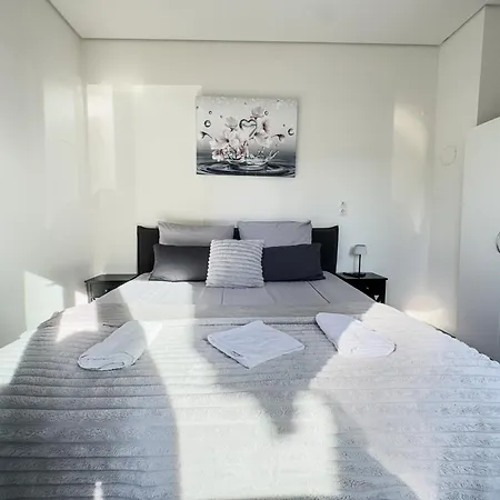Citystaynms - Direkt Am Bahnhof Und Einkaufszentrum Neumünster